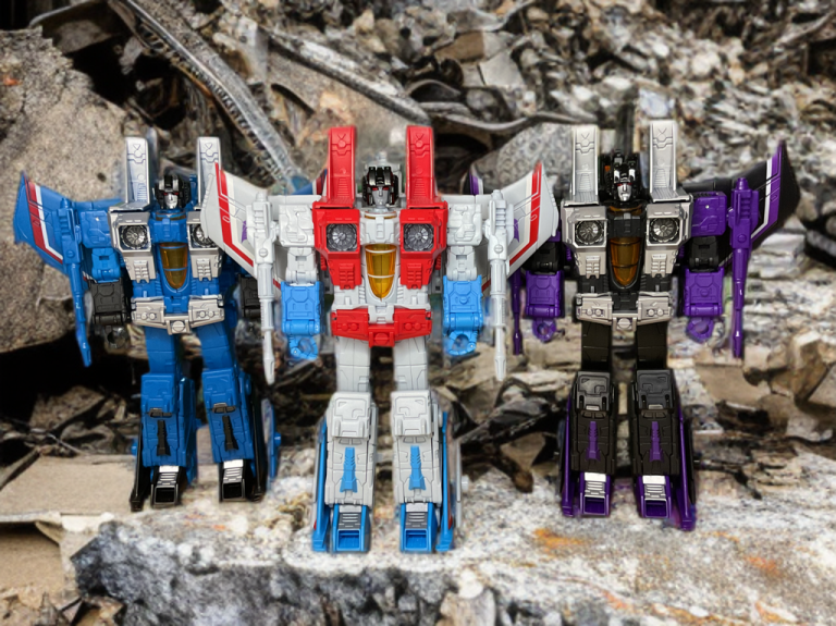 Leader of the seekers Thundercracker and Skywarp.